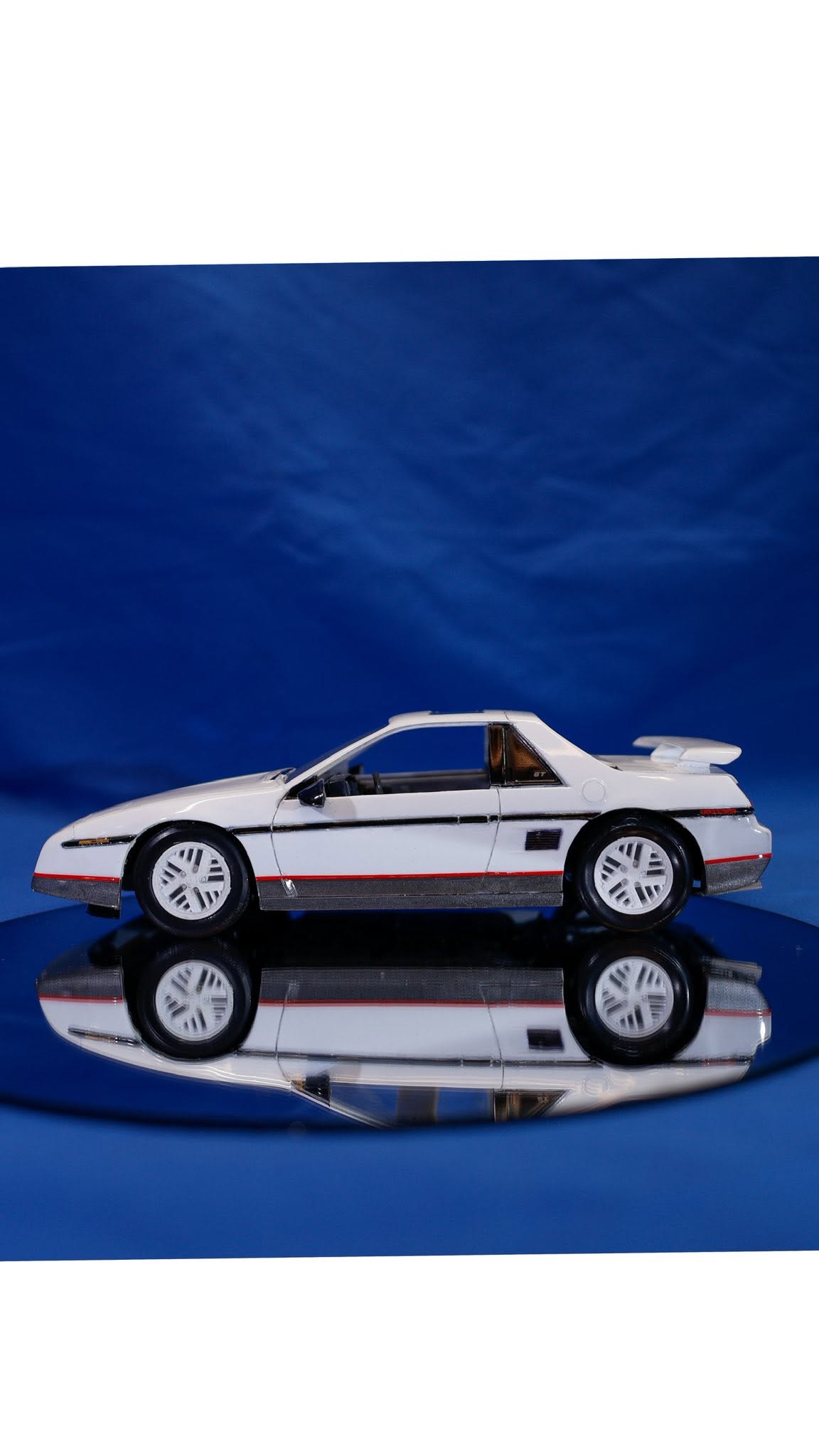 Revell 1985 Pontiac Fiero GT — 1:24 Scale Model Kit