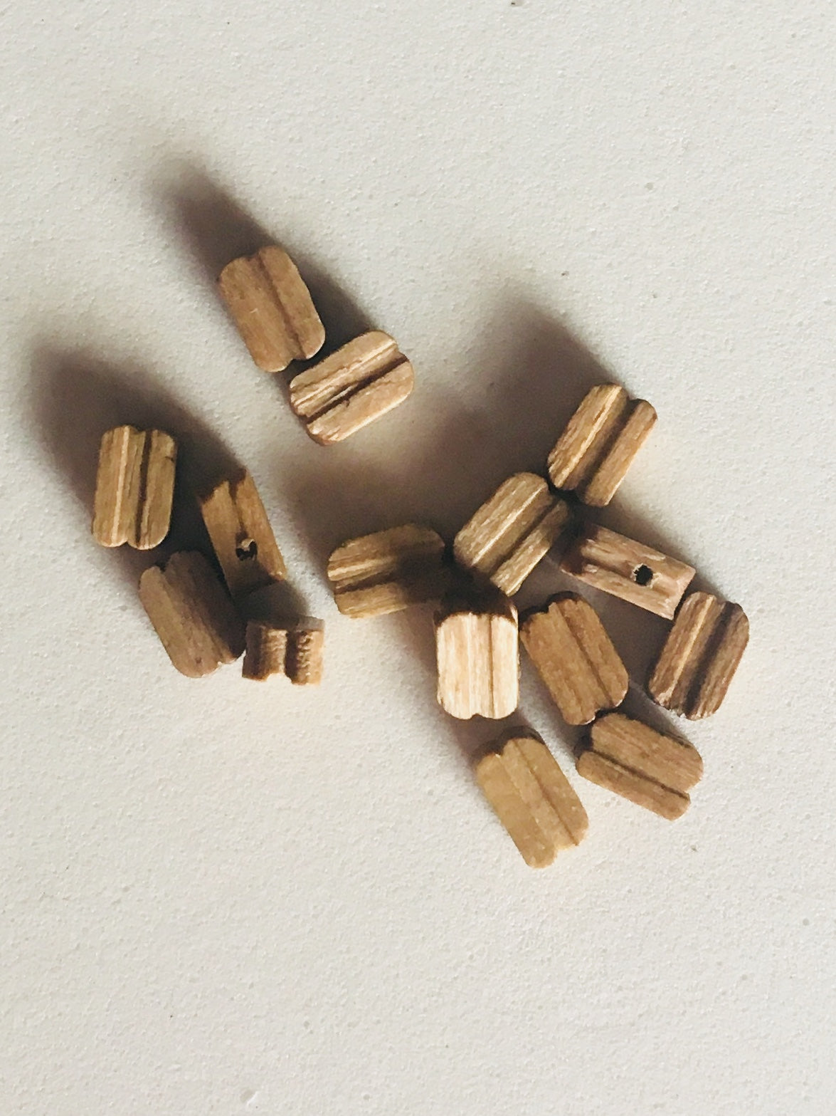 Model Expo - 3/16" (5mm) Walnut Single Sheave Block 40 pcs