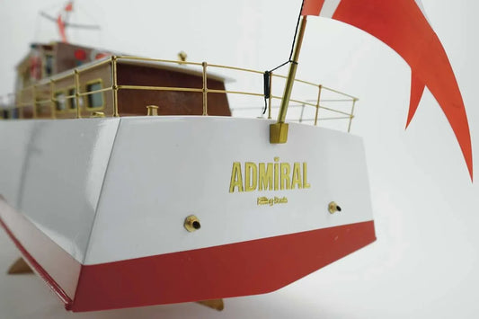 Billing Boats - 1:20 Admiral 1950s Motor Yacht