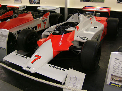 Tameo - SLK085 McLaren MP4/1 - 1981 - White Metal Car Kit - Scale 1:43, Made in Italy