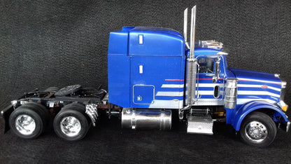 Italeri - Peterbilt 378 ''Long Hauler'' 1:24
