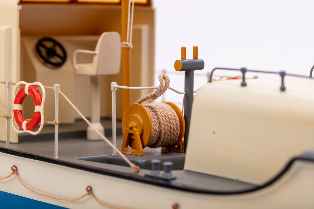 Billing Boats U.S. Coast Guard Rescue Boat 1:40 Scale Model Kit