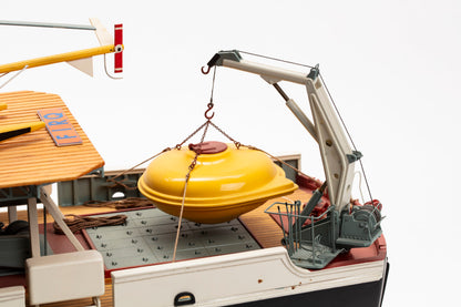 Billing Boats Jacques Costeau Calypso Research Vessel 1:45