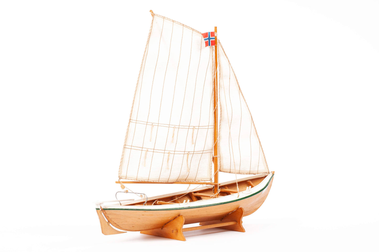 Billing Boats - 1:20 TORBORG - Plank on Bulkhead
