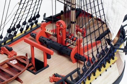 Billing Boats - 1:50 HMS Endeavour