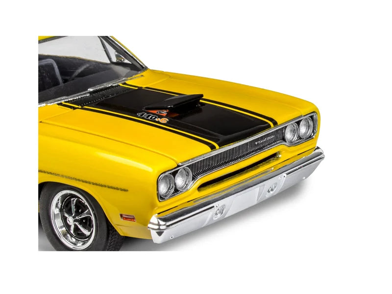 Revell - 1:24 Plymouth Road Runner '70
