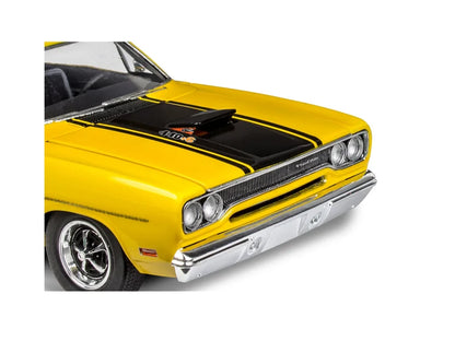 Revell - 1:24 Plymouth Road Runner '70