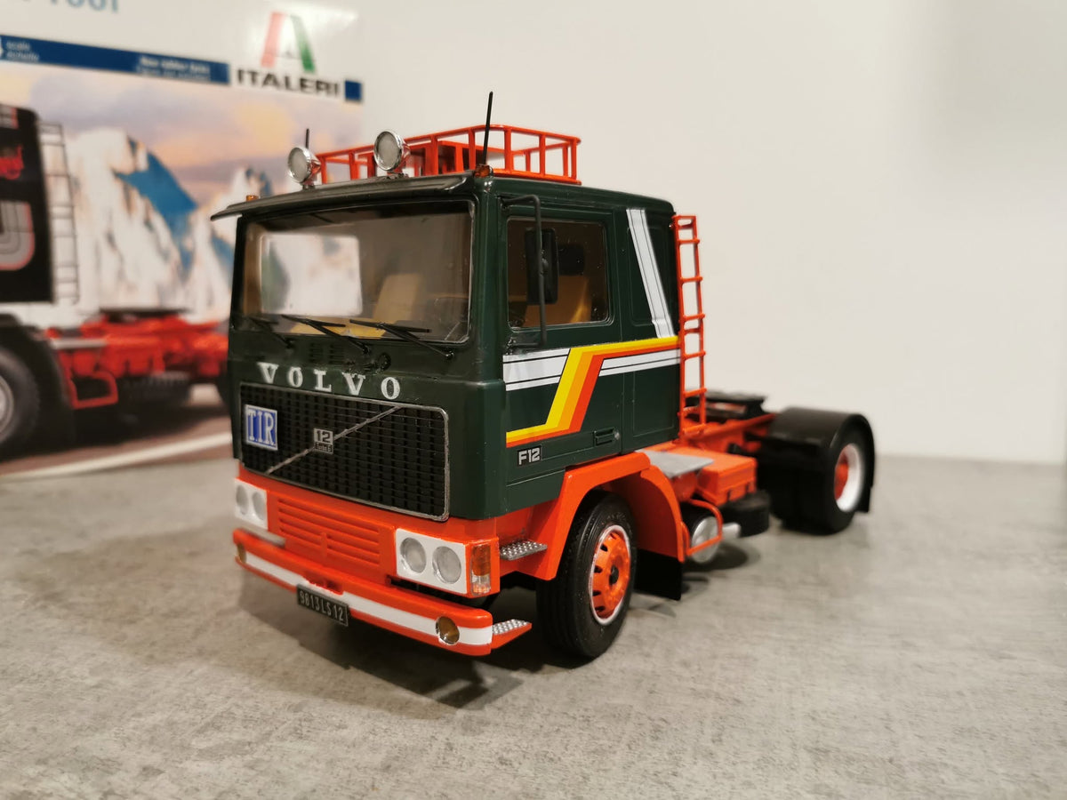 Italeri - Volvo F12 Intercooler Low Roof