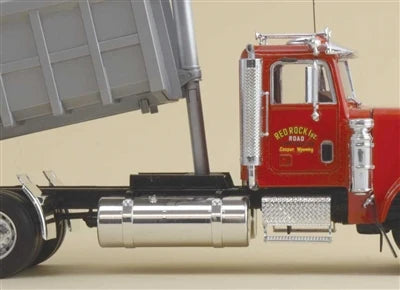 Italeri - Freightliner Heavy Dumper Truck 1:24
