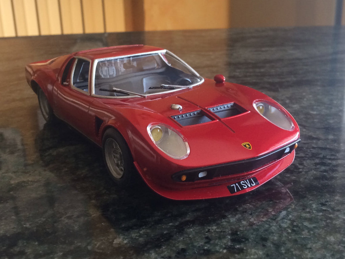 Italeri - Lamborghini Miura Jota SVJ 1:24