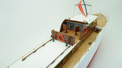 Billing Boats - 1:20 Admiral 1950s Motor Yacht