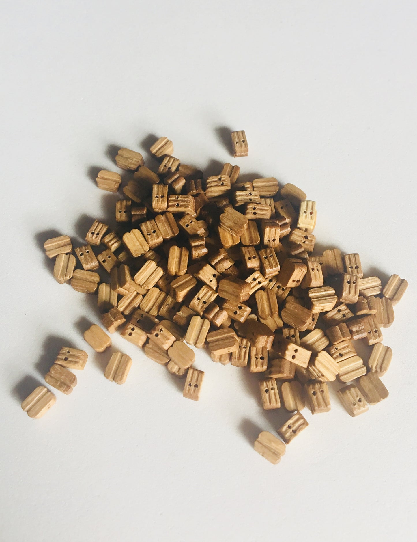 Model Expo - 3/16" (5mm) Walnut Double Sheave Block 150 pcs