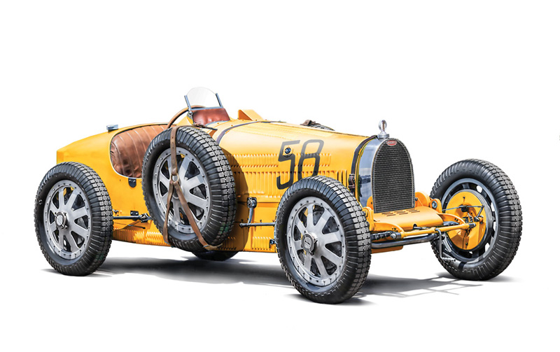 Italeri - 1:12 Bugatti Type 35B - Targa Florio '28 / Monaco GP '30 it is a car
