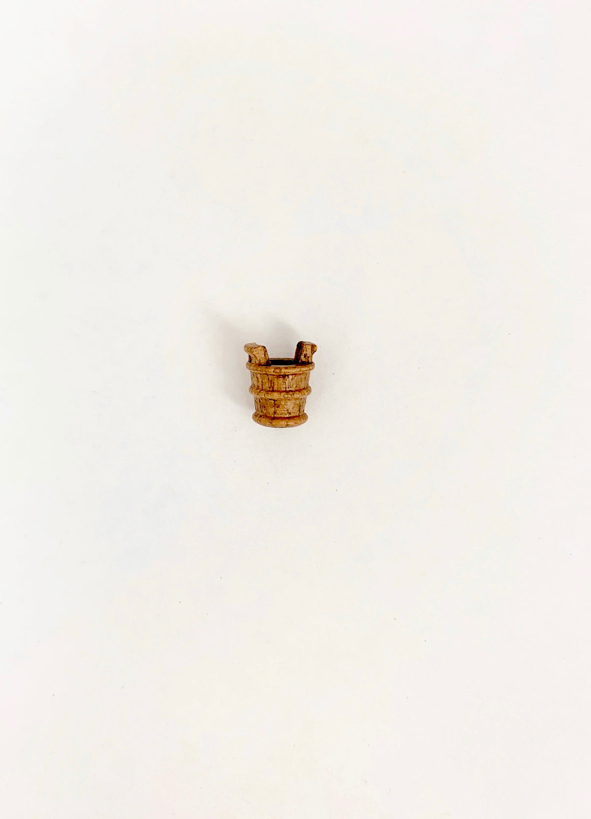 Model Expo - 5/16" (8mm) Walnut Bucket 4 pcs