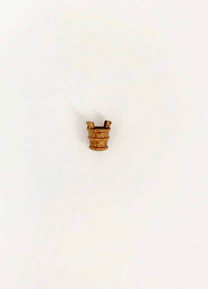 Model Expo - 5/16" (8mm) Walnut Bucket 4 pcs