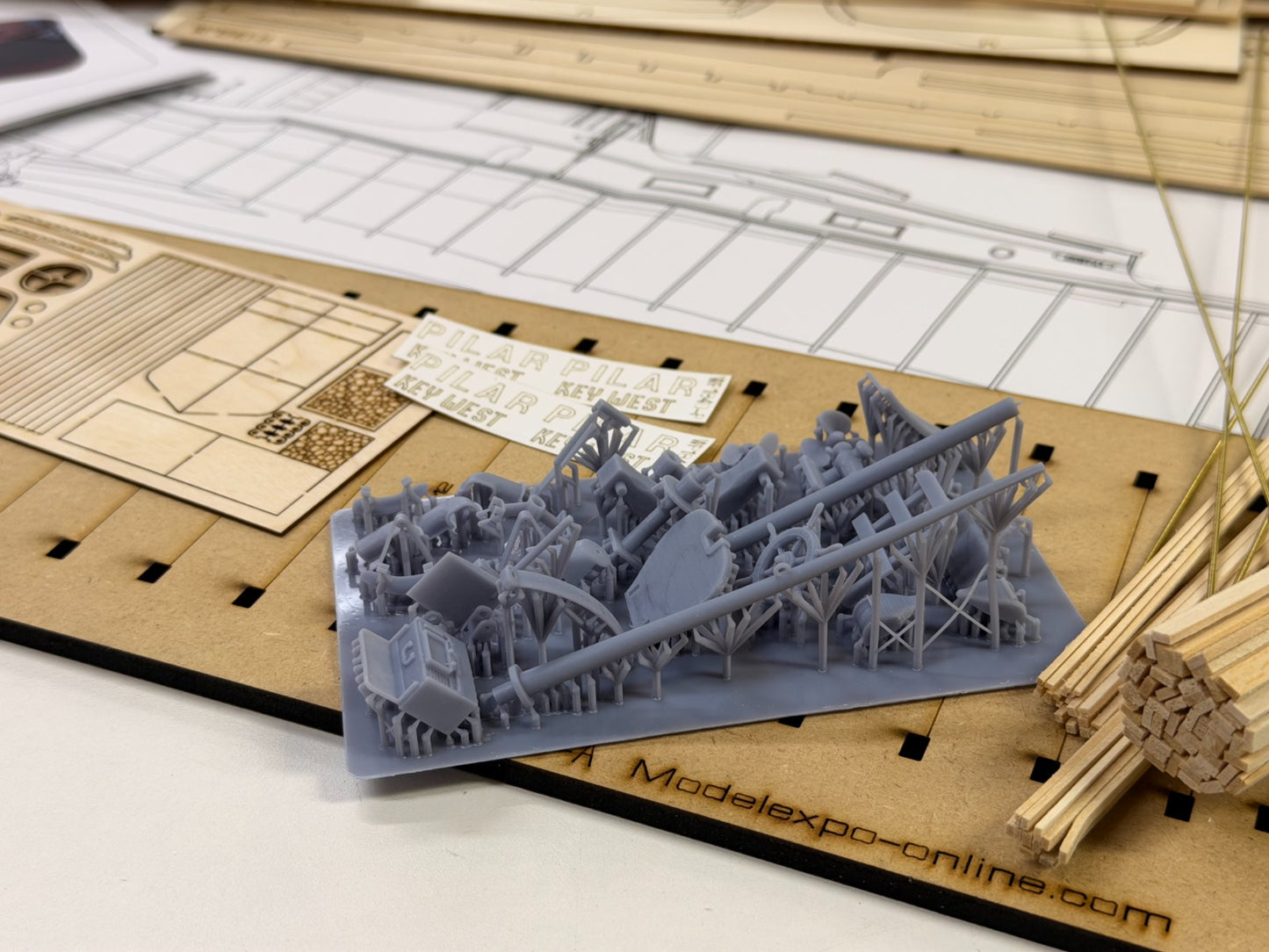 Model Shipways Ernest Hemingway's Pilar - 1:30 Scale Wooden Sportfishing Boat Model Kit