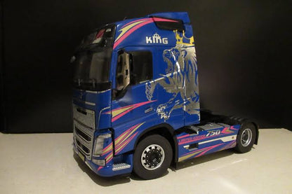 Italeri - 1:24 Volvo FH4 Globetrotter Medium Roof