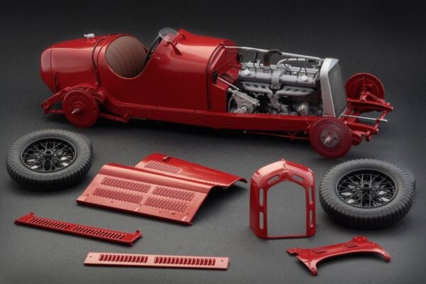 Italeri 4706 - Alfa Romeo 8C 2300 Monza 1:12 Scale