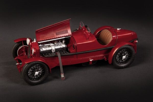 Italeri 4708 - ALFA ROMEO 8C/2300 (1931-1933) 110 ANNIVERSARY 1/12 Scale