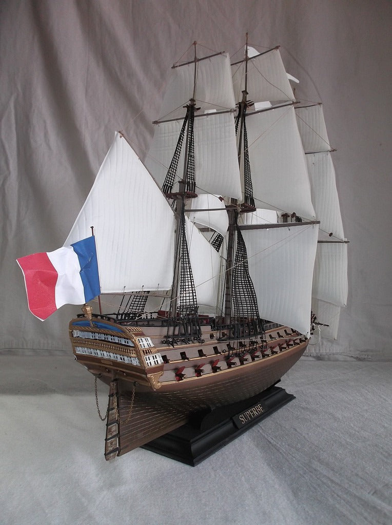 Heller 80895 - Le Superbe 1:150