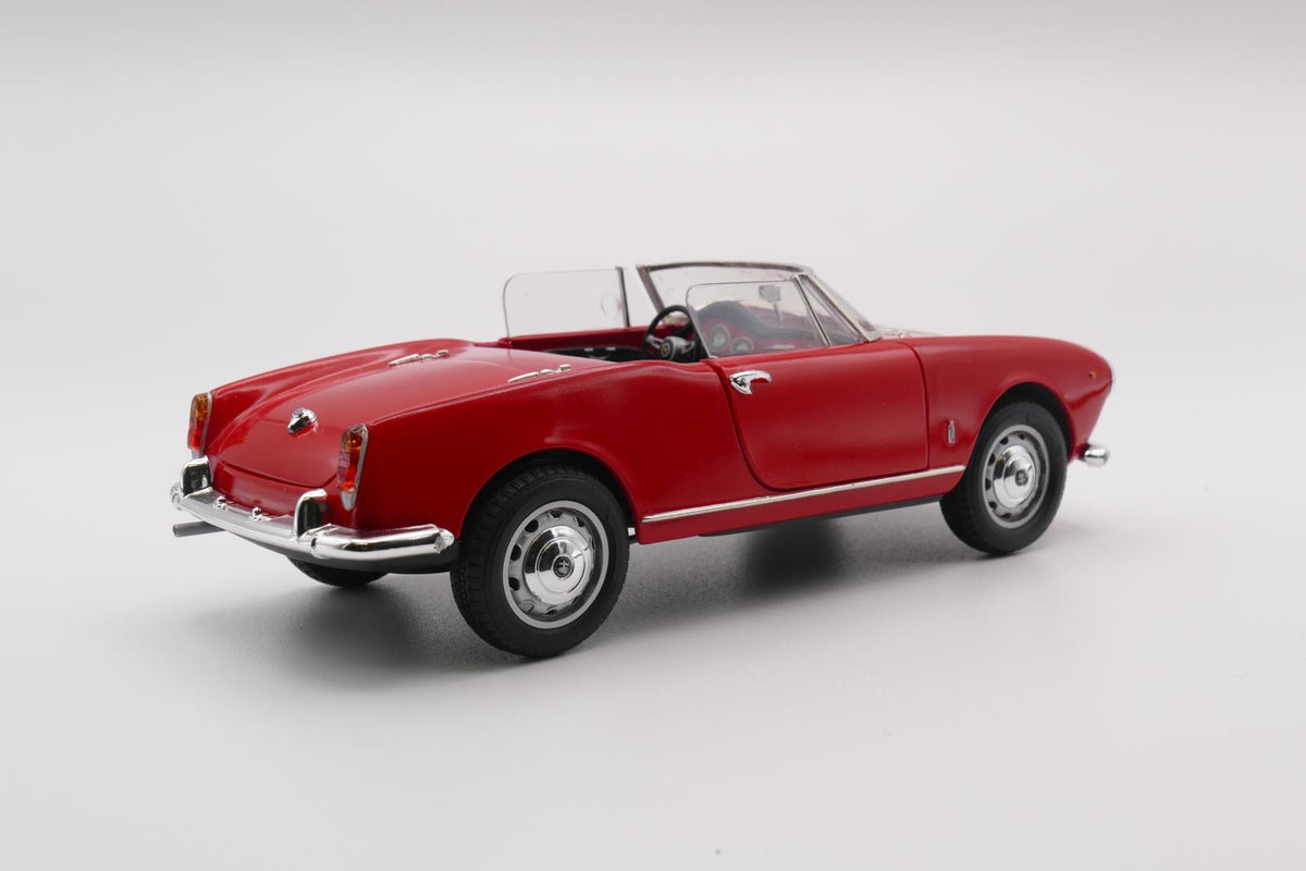 Italeri - Alfa Romeo Giulietta Spider 1300 1:24