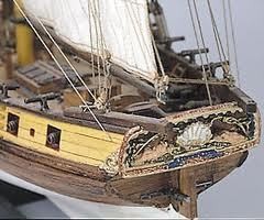 HMS Hunter 1:72 Scale - MV35 Plank-on-Bulkhead Kit by Mamoli