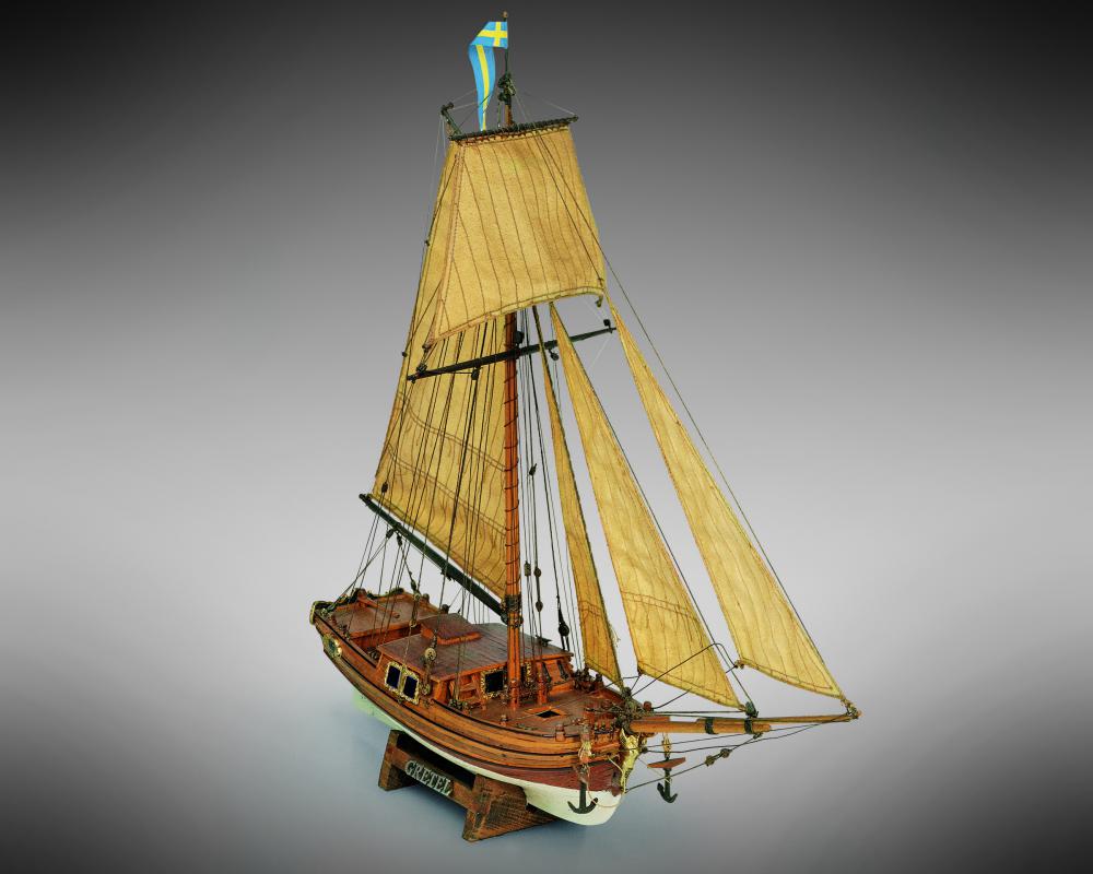 Mamoli MV33 Gretel Royal Yacht Model Ship Kit 1:54