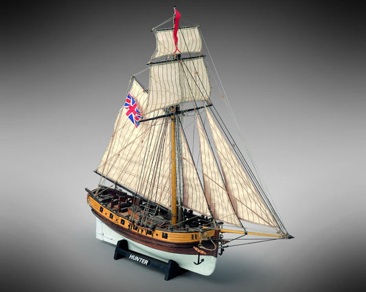HMS Hunter 1:72 Scale - MV35 Plank-on-Bulkhead Kit by Mamoli